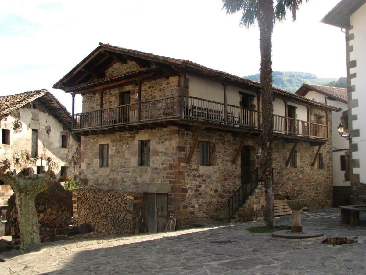 Olasenea Aterpea Auberge de jeunesse *