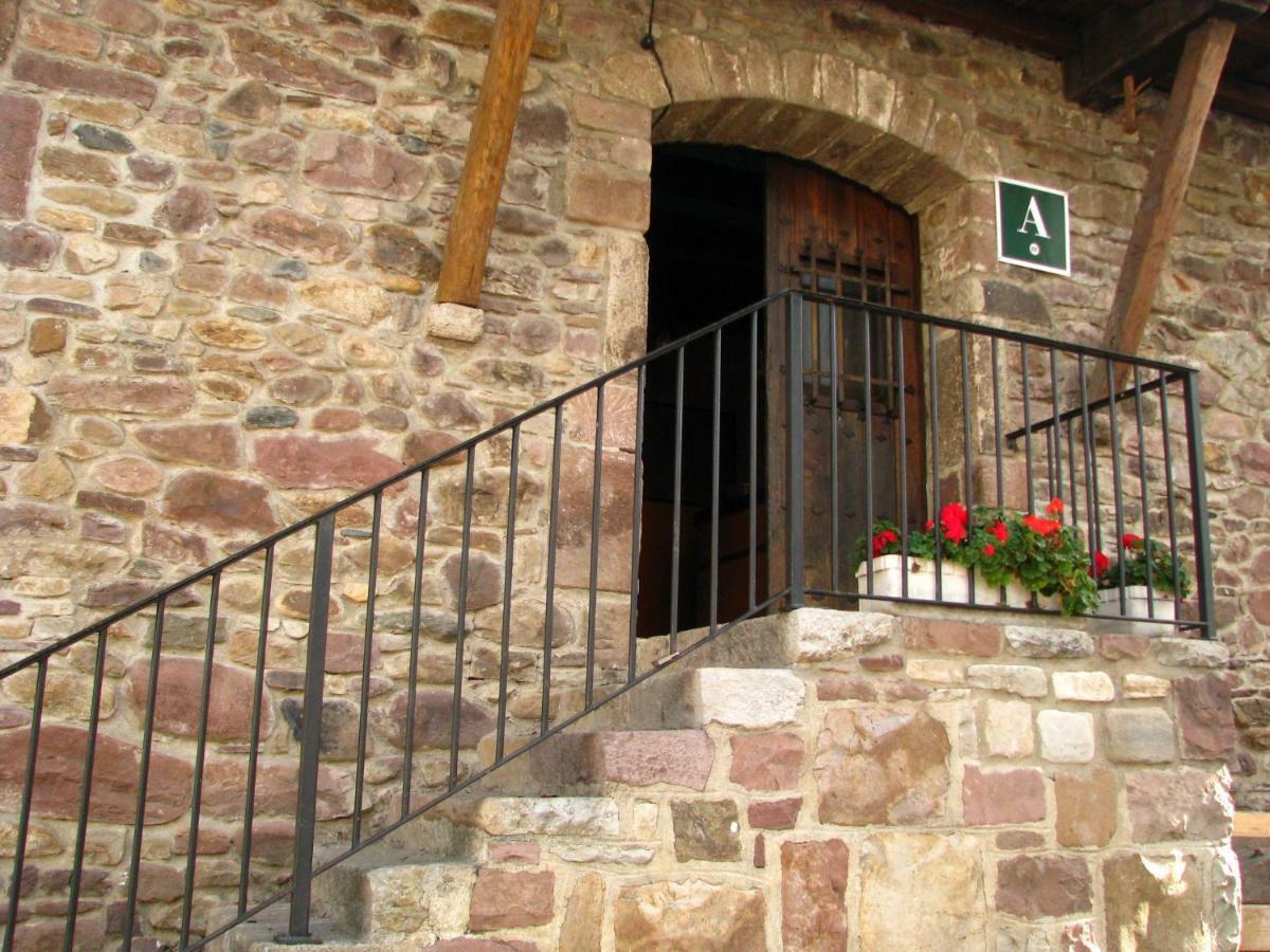 Olasenea Aterpea Hostel *